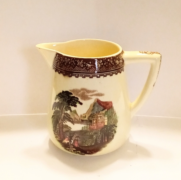 Royal Staffordshire Pottery Jenny Lind Creamer Made In England - Picture 1 of 8